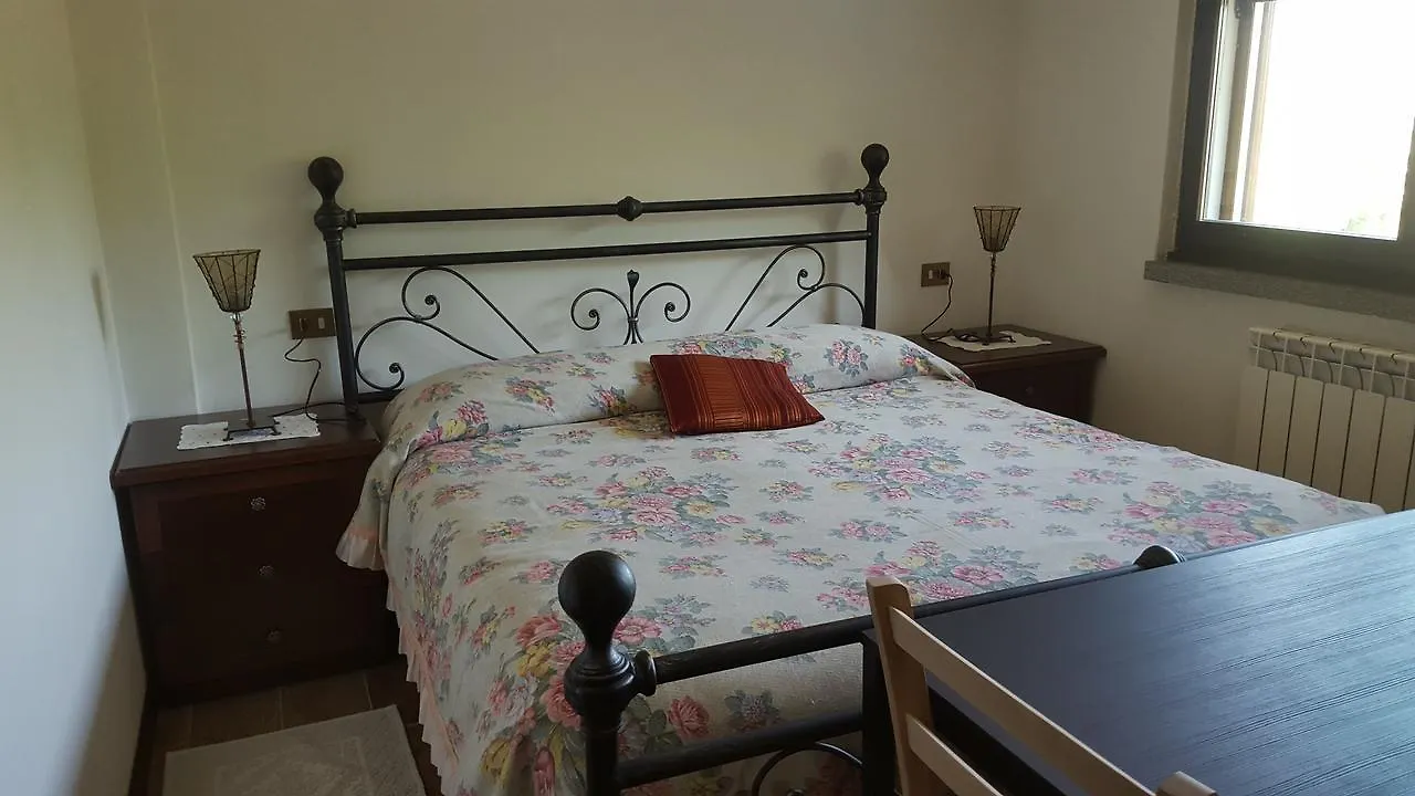B&B Monteguzzo Cigognola Couette-café